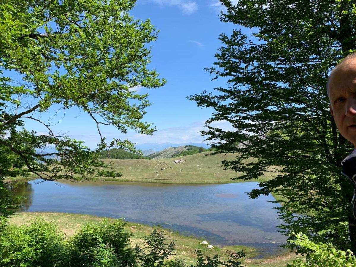 Joen Village Librazhet Екстериор снимка