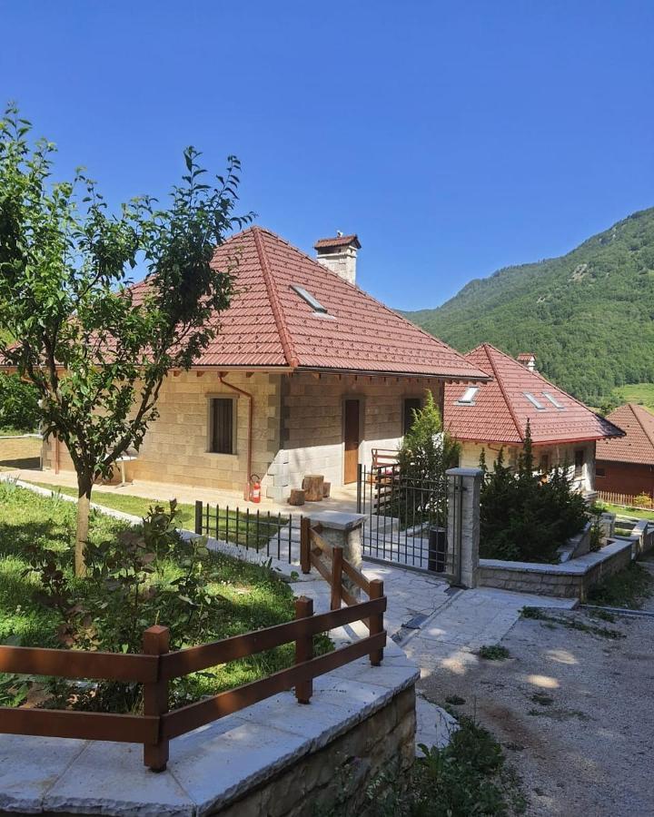 Joen Village Librazhet Екстериор снимка